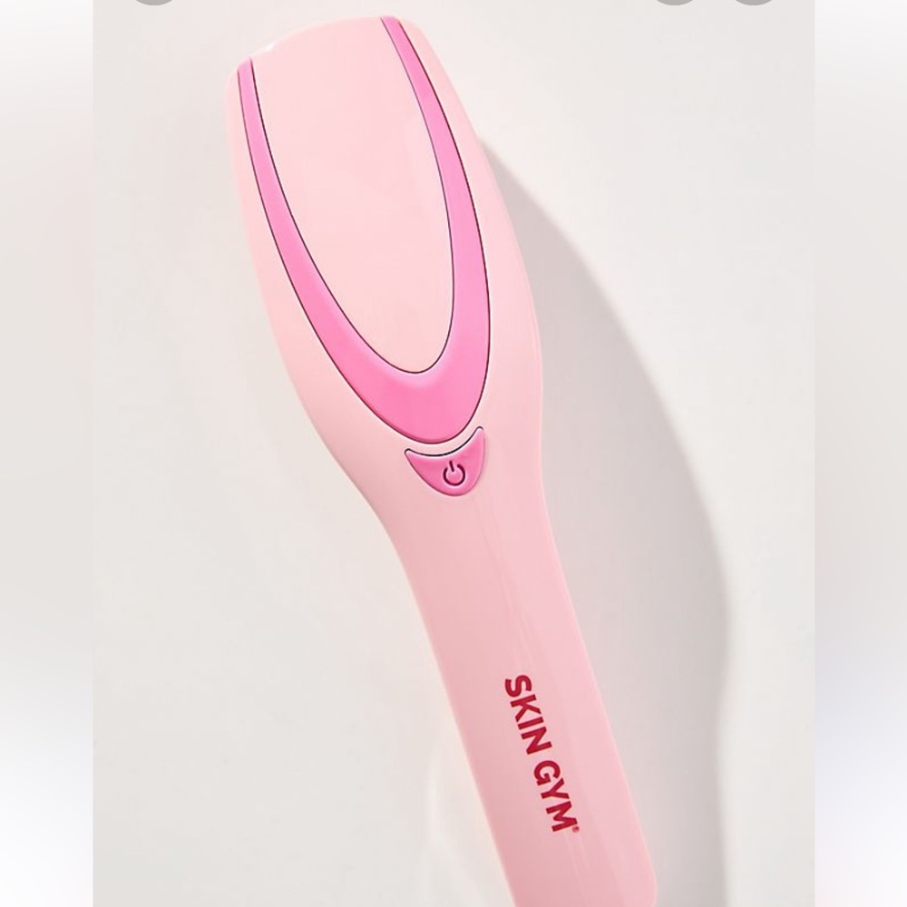 Skin Gym Pink LED Stimulating Hair Brush NEW